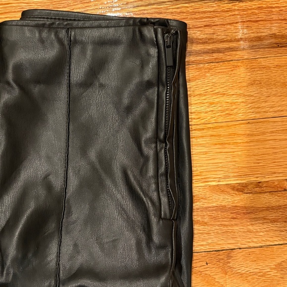 Zara Faux Leather Zip Pant Size Small - Picture 3 of 4
